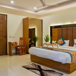 Yash Palace Hotel